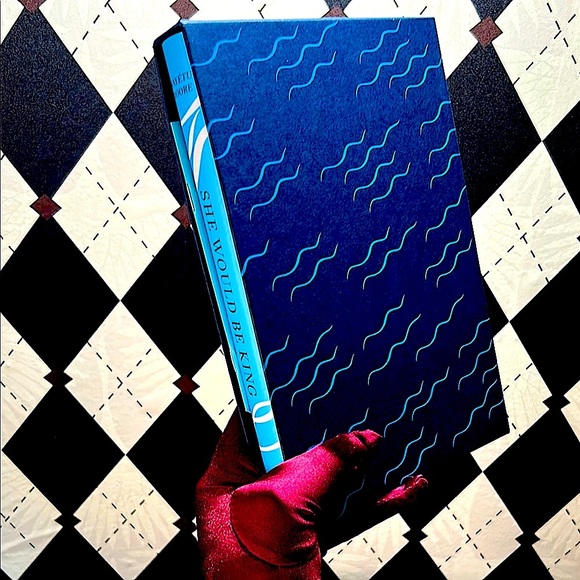 She Would Be King| Signed Hardcover by Wayétu Moore | Powell’s Slipcase - Picture 7 of 8